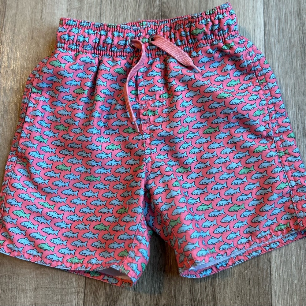 Class Club Colorful Fish Print Shorts